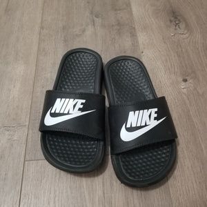 NIKE kids unisex slides